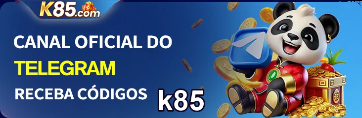 Pessoa usando smartphone para acessar serviços VIP do k85